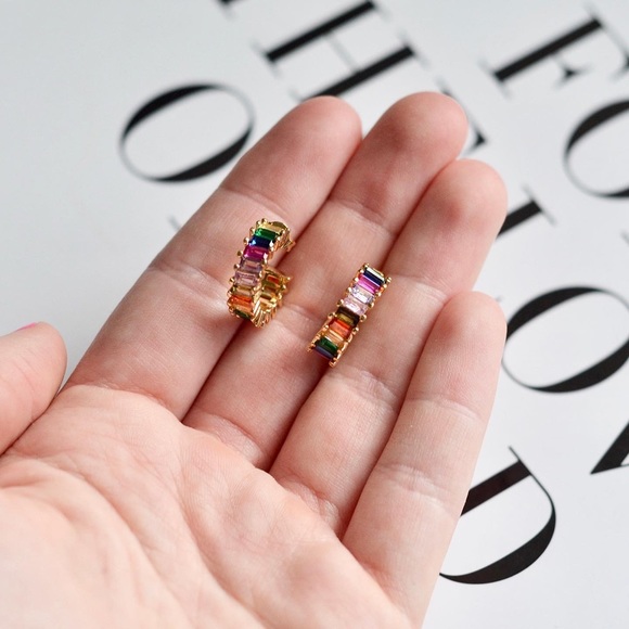 Luxury Gold Earrings Hoop Baguette Crystal Color G - Picture 2 of 5